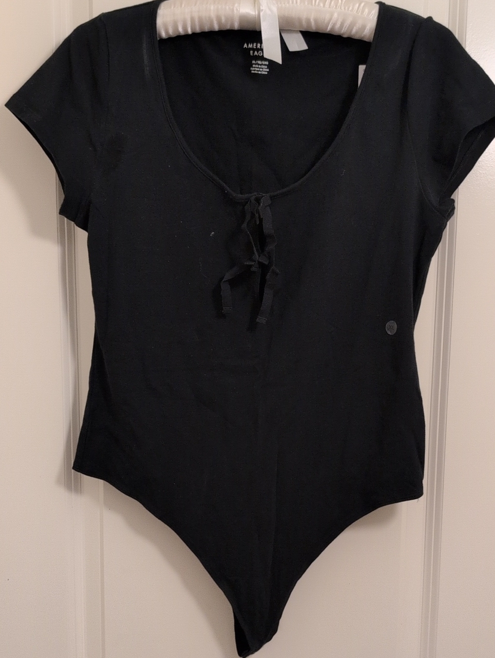 NEW American Eagle Black Keyhole Tie Front Cap Sleeve Bodysuit